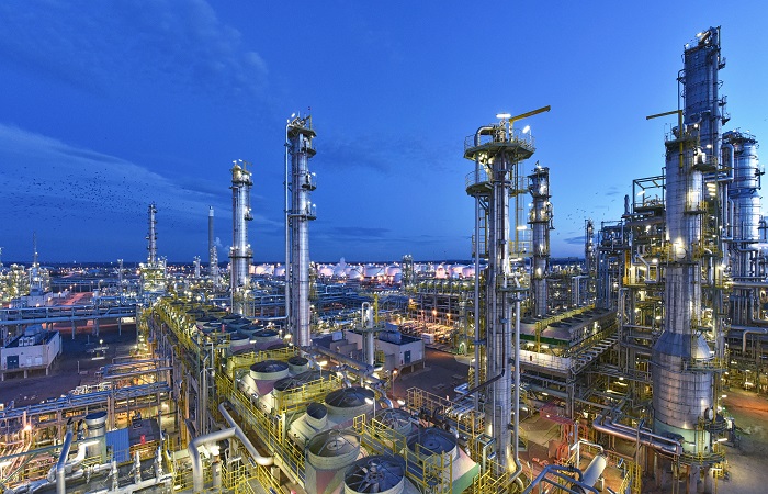 Oil Refinery